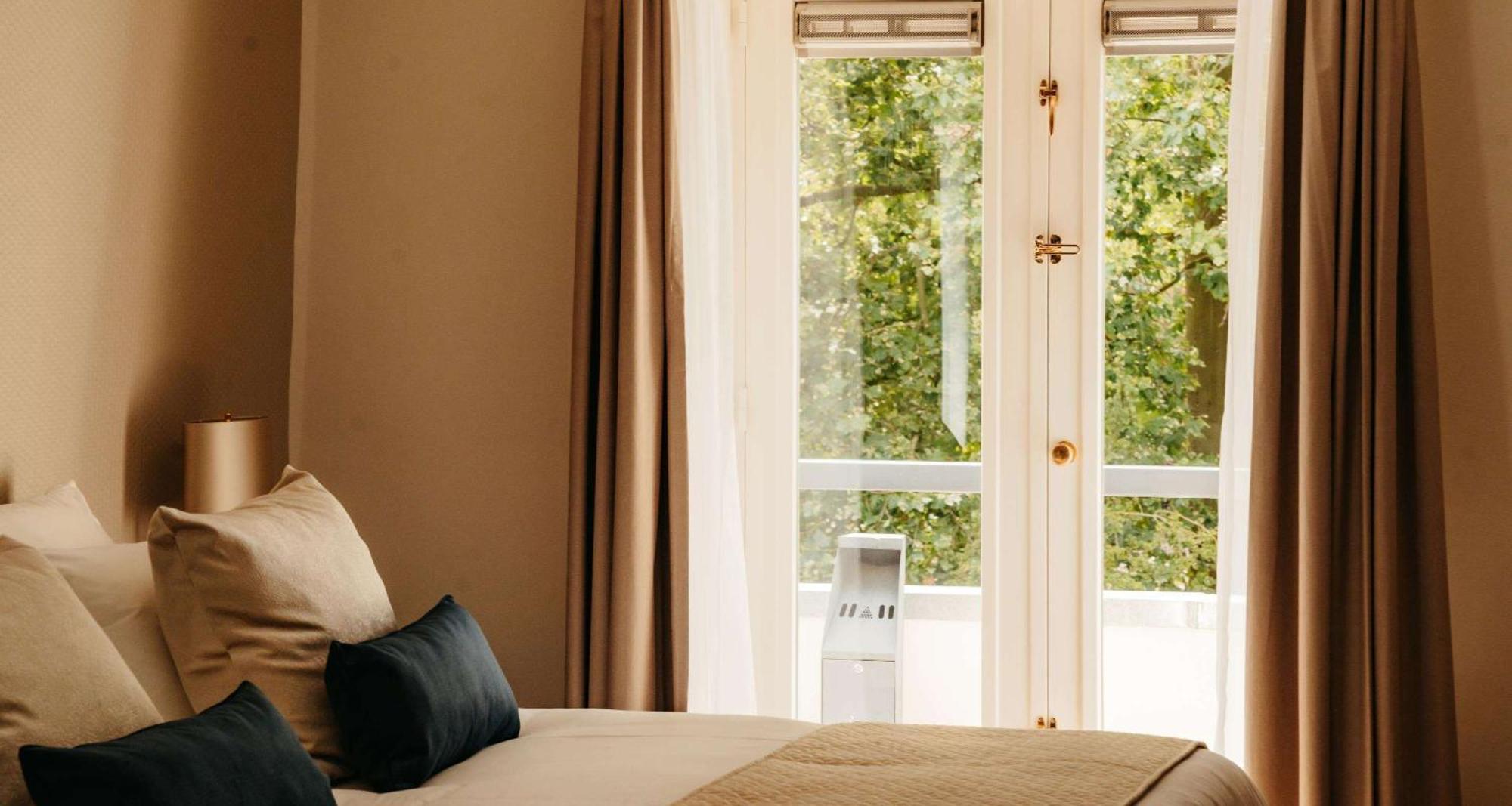 Grand Hotel Karel V Ουτρέχτη Εξωτερικό φωτογραφία A room at the hotel