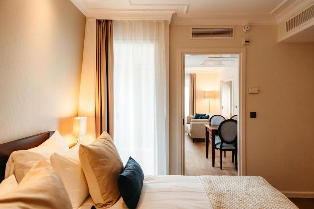 Grand Hotel Karel V Ουτρέχτη Εξωτερικό φωτογραφία A suite at the Hotel de France