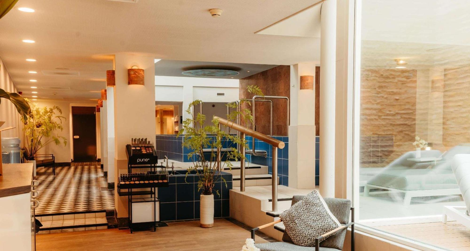 Grand Hotel Karel V Ουτρέχτη Εξωτερικό φωτογραφία The interior of the hotel